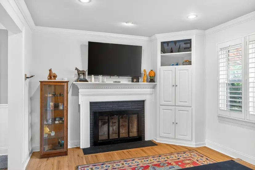 Photo 6 of The Beverly House vacation rental in Mission, Kansas.
